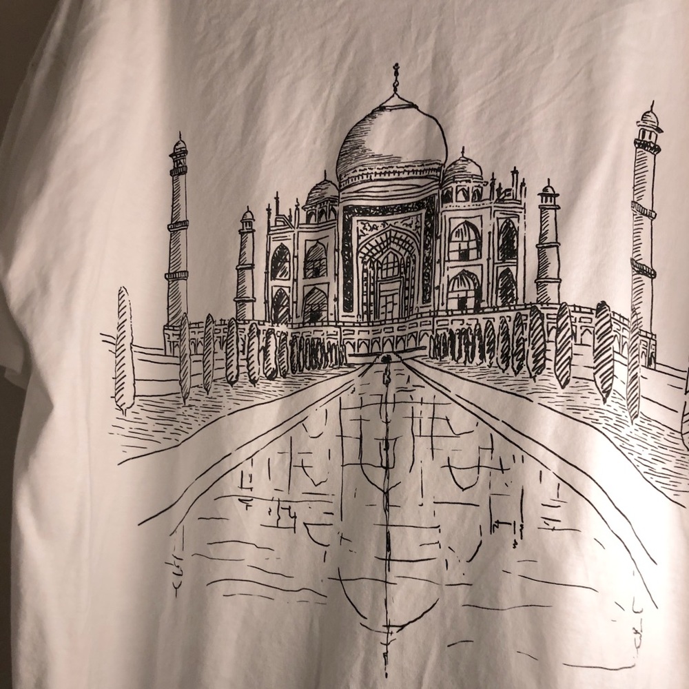 Very cute ZARA white T